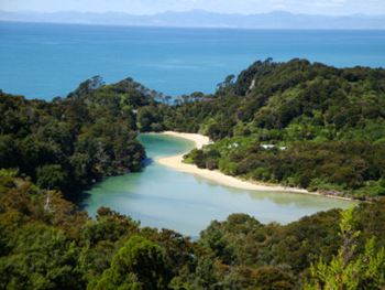 Neuseeland - Lagune am Strand